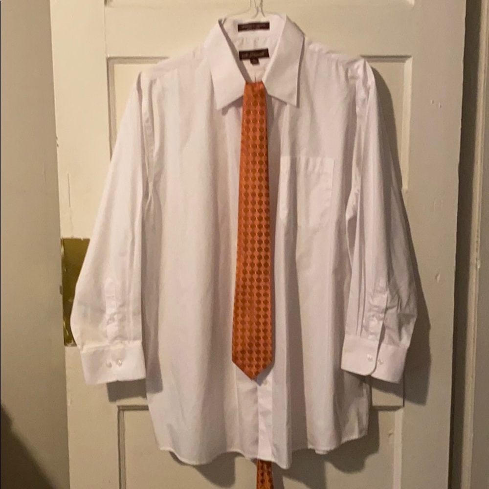 Men’s Dress Shirt 17-32/33 (NWOT)